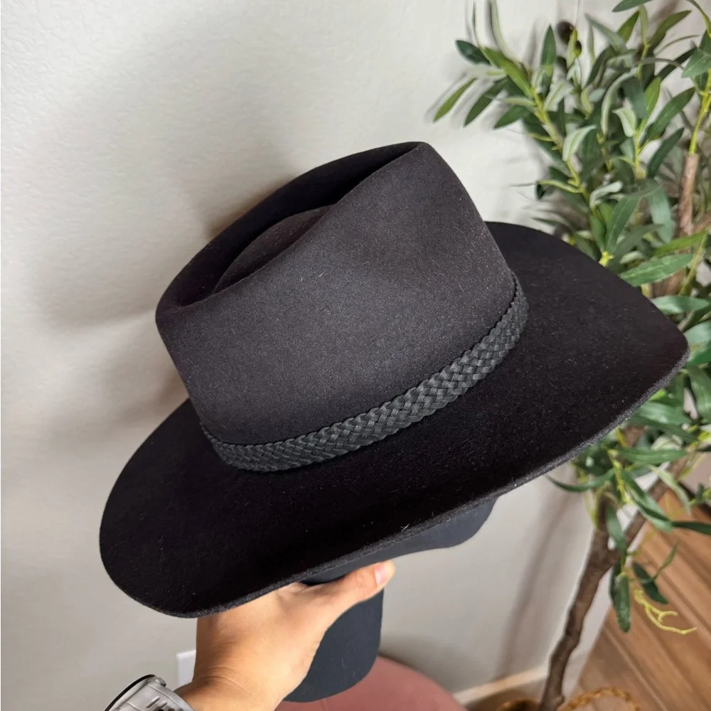 Akubra Snowy River Hat 7 1/8 Black Pure Fur Felt Western Outback Made In Austral